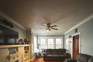 5839 S Sacramento Ave, Chicago, IL 60629 - Photo 4