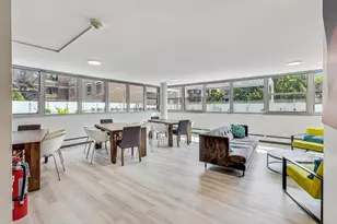 555 W Cornelia Ave, Chicago, IL 60657 - Photo 26