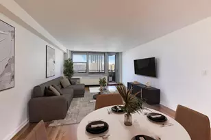 555 W Cornelia Ave, Chicago, IL 60657 - Photo 4