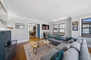 612 N Humphrey Ave, Oak Park, IL 60302 - Photo 2