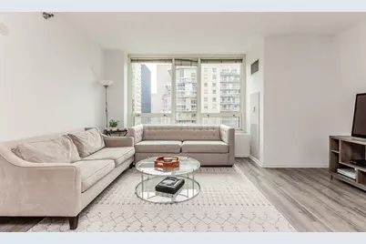 33 W Ontario Street #32C, Chicago, IL 60654 - Photo 10