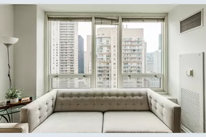 33 W Ontario Street #32C, Chicago, IL 60654 - Photo 4