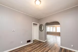 614 Walnut St, Waukegan, IL 60085 - Photo 10