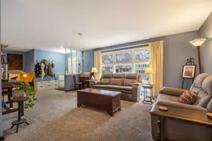 6500 Winston Dr, Woodridge, IL 60517 - Photo 4