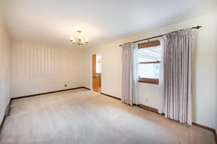 508 Crest Dr, Cary, IL 60013 - Photo 6