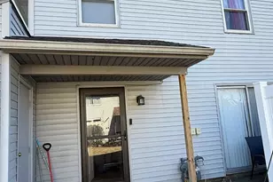 2334 Carnation Dr, Crest Hill, IL 60403 - Photo 2