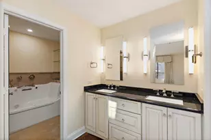 709 Woodbridge Ct, Lake Barrington, IL 60010 - Photo 24