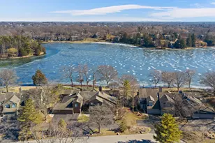 709 Woodbridge Ct, Lake Barrington, IL 60010 - Photo 34