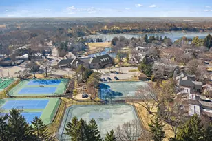 709 Woodbridge Ct, Lake Barrington, IL 60010 - Photo 42