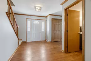 303 Westwood Dr, Shorewood, IL 60404 - Photo 8