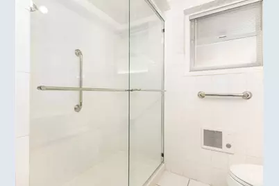 [Address not provided], Willowbrook, IL 60527 - Photo 20