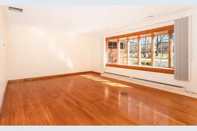 [Address not provided], Willowbrook, IL 60527 - Photo 4