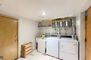 2617 W Rascher Ave, Chicago, IL 60625 - Photo 20