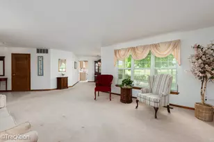 21365 Silktree Cir, Plainfield, IL 60544 - Photo 4