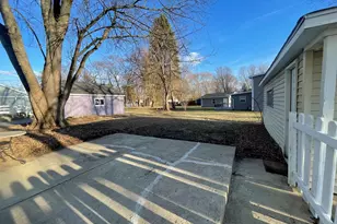 321 Janet Ave, Darien, IL 60561 - Photo 18