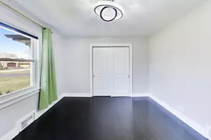 2055 Walnut Cir, Northbrook, IL 60062 - Photo 20