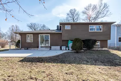 4232 Kenwood Avenue, Gurnee, IL 60031 - Photo 6