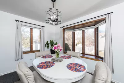 4232 Kenwood Avenue, Gurnee, IL 60031 - Photo 4