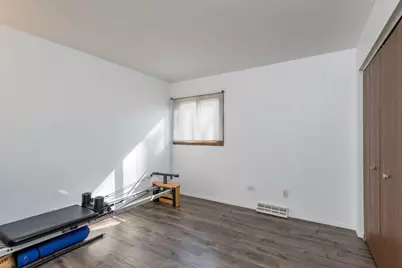 4232 Kenwood Avenue, Gurnee, IL 60031 - Photo 20