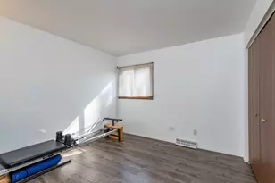 4232 Kenwood Ave, Gurnee, IL 60031 - Photo 20