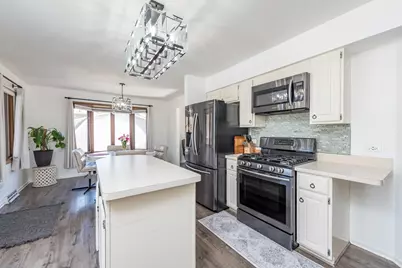 4232 Kenwood Avenue, Gurnee, IL 60031 - Photo 14