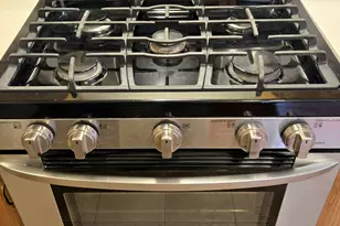 308 Windsor Ct, South Elgin, IL 60177 - Photo 8