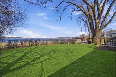 501 E Liberty Street, Wauconda, IL 60084 - Photo 2