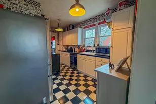 433 E Main St, Salem, IL 62881 - Photo 8