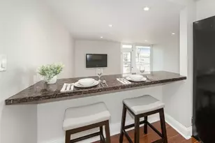 6121 W Higgins Ave, Chicago, IL 60630 - Photo 8