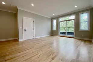 5667 W Higgins Ave, Chicago, IL 60630 - Photo 4