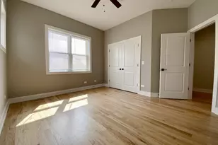 5667 W Higgins Ave, Chicago, IL 60630 - Photo 12