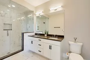 5748 N Hermitage Ave, Chicago, IL 60660 - Photo 26