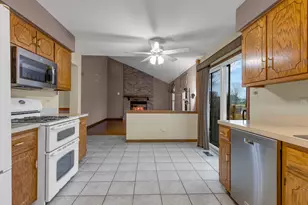 3223 Karen Ct, Joliet, IL 60431 - Photo 28