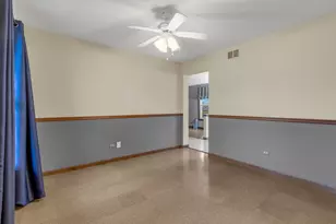 3223 Karen Ct, Joliet, IL 60431 - Photo 8