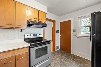 25 E Chestnut Avenue #1, Cortland, IL 60112 - Photo 6