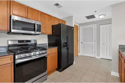 865 E 22nd Street #B412, Lombard, IL 60148 - Photo 10