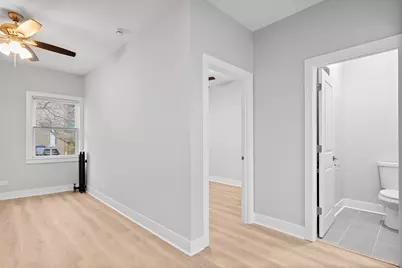 7600 N Sheridan Road #107, Chicago, IL 60626 - Photo 4