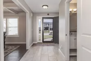 2215 Savanna Rd, Bloomington, IL 61705 - Photo 14