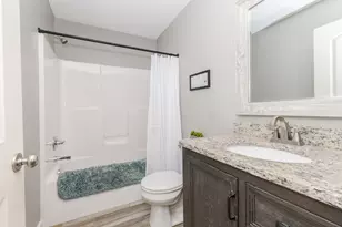 2215 Savanna Rd, Bloomington, IL 61705 - Photo 44