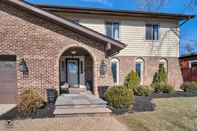 3 Hobson Court, Woodridge, IL 60517 - Photo 2