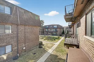 9619 Bianco Terrace, Des Plaines, IL 60016 - Photo 24