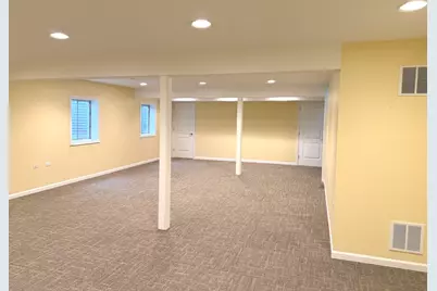 1576 Poplar Creek Drive, Hoffman Estates, IL 60169 - Photo 34