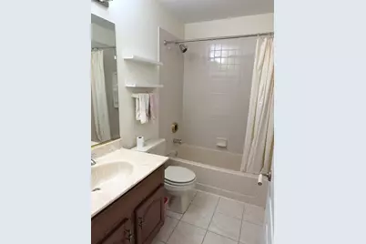 1576 Poplar Creek Drive, Hoffman Estates, IL 60169 - Photo 32