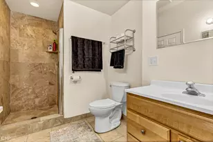 2335 W Harrison St, Chicago, IL 60612 - Photo 12