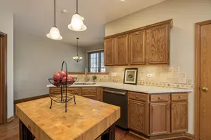 1583 Orchard Cir, Naperville, IL 60565 - Photo 6