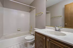 1583 Orchard Cir, Naperville, IL 60565 - Photo 18