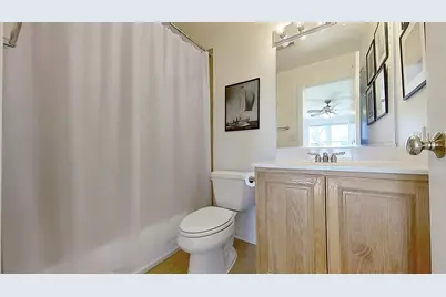 418 E Hillside Avenue, Barrington, IL 60010 - Photo 26