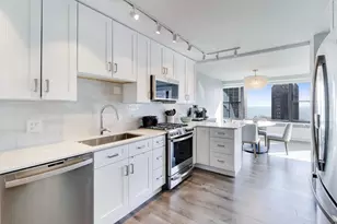 1540 N State Pkwy, Chicago, IL 60610 - Photo 10