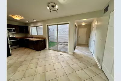 645 Le Parc Circle, Buffalo Grove, IL 60089 - Photo 2