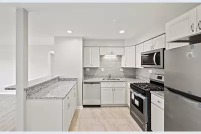 [Address not provided], Hickory Hills, IL 60457 - Photo 2